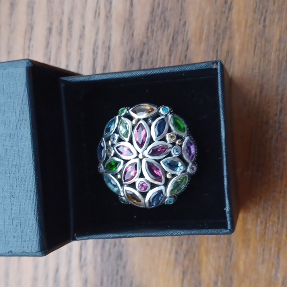 Ring - Picture 2 of 4
